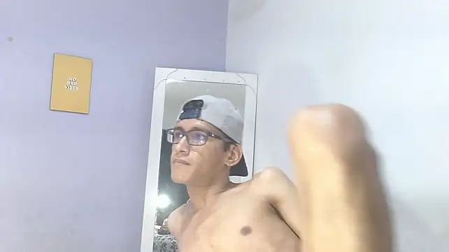 tiberius_blaunch live XXX chat
