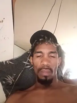 Tiagomoreno1533 Show in webcam