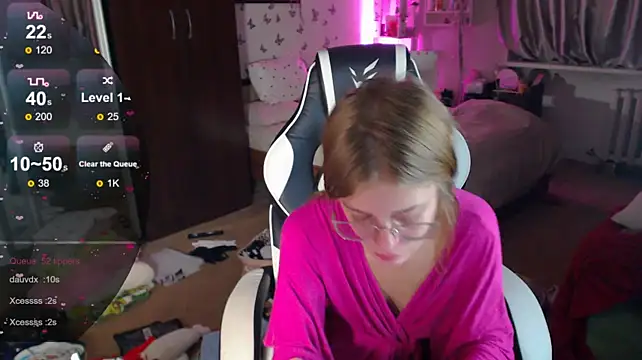 Kira_honeyy's Live XXX Chat