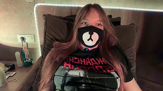 Chat XXX en directo de Your_Little_Bear