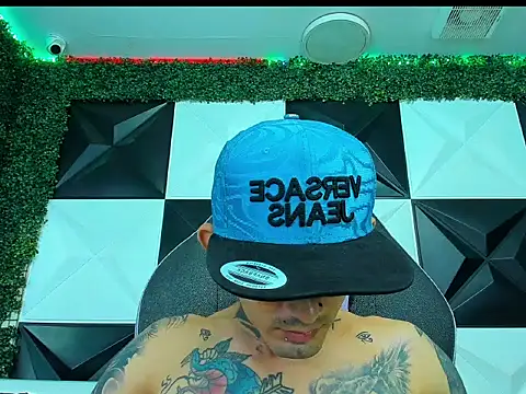 Boy_tatto77のライブXXXチャット