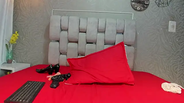 Doll-Star's Live XXX Chat