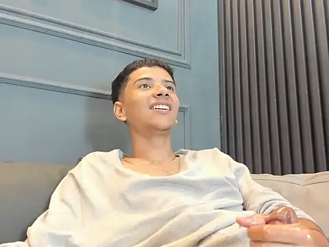 XXX chat uživo modela Mael_beischel