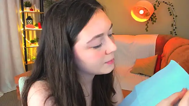 AlluringLookk's Live XXX Chat