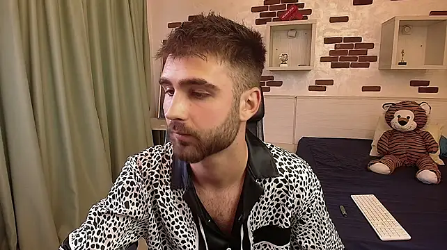 KyloEast Live XXX-Chat
