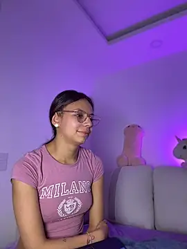XXX chat uživo modela Bonniepark_
