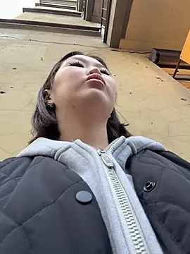 CreamPuff- Live XXX-chat