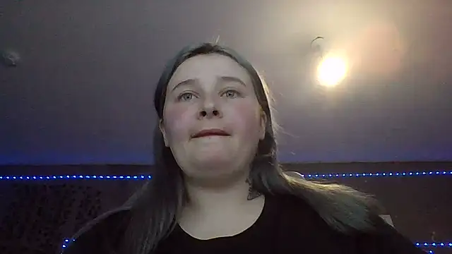 Chat +18 de Light_Luna ao vivo