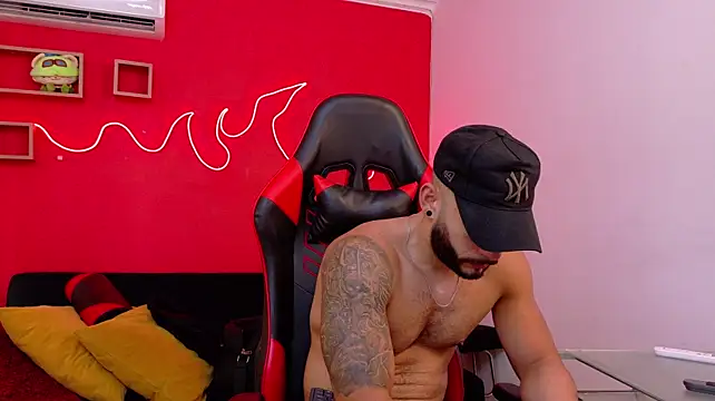 Mike_savage3 Adlı Modelin Web Kamerası Şovu