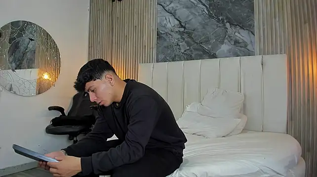 dark_ay live XXX chat
