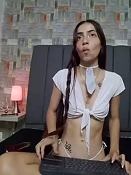 צ'אט XXX בשידור חי של astrid___