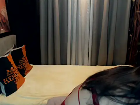 YourHotBambie – Live XXX-chat