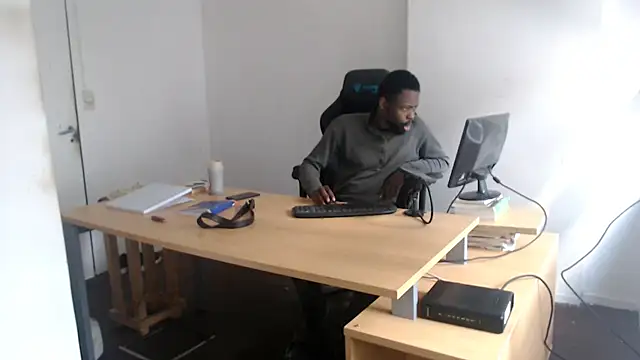 Mastertopdome's Live XXX Chat