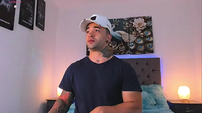 Chat XXX ao vivo de Mathew_Colee