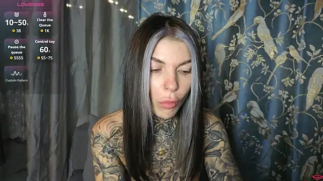tattooedBabyy 现场XXX聊天