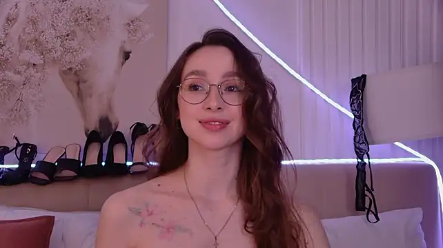 Emily_Simon Live XXX-chat