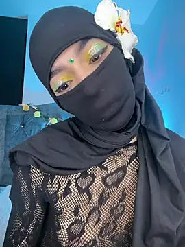 _Zahiira_ Adlı Modelin Canlı XXX Sohbeti