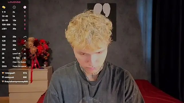 XXX chat uživo modela JonnyDarkk