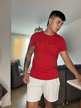 Christopher_strongg Live XXX-chat