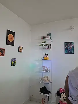 --Kenia 라이브 XXX 채팅