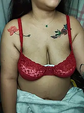 Chat XXX en directo de xxxPINAYMILKYBOOBSxxx