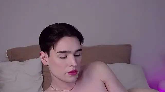 XXX chat uživo modela RobbyCharming
