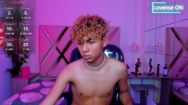 Chat XXX en directo de Anyelo_Twink