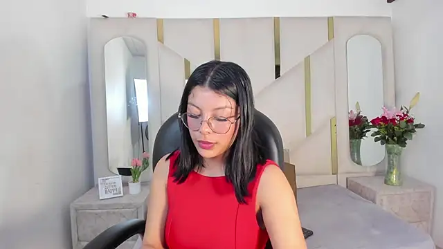 Salmaportman69 লাইভ XXX চ্যাট