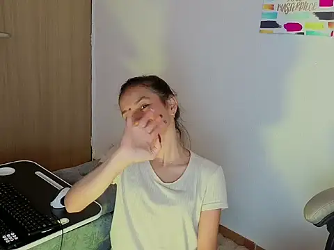 Aura_moons' Live XXX Chat