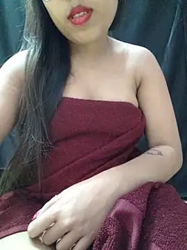 Roshni_98 Adlı Modelin Canlı XXX Sohbeti