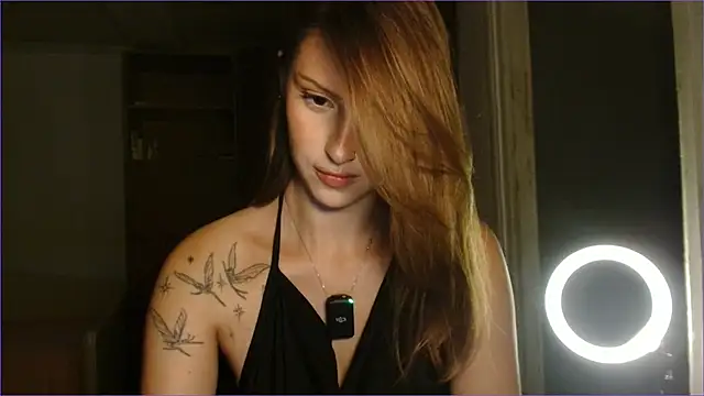 Chat XXX en directo de RuxaShade