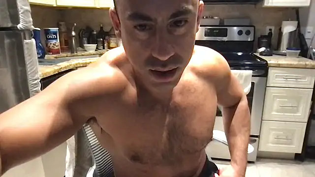 BigGuyMuscle Chat XXX live