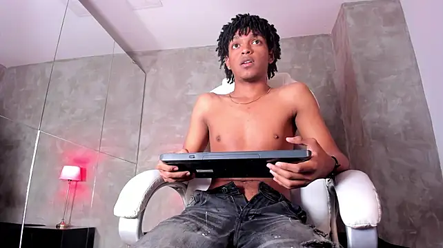 Raymond_steel Live XXX-Chat