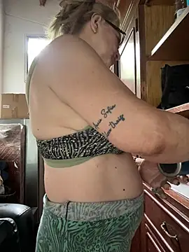 צ'אט XXX בשידור חי של Sexytaty2022