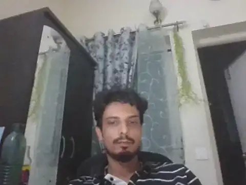Talha266 Adlı Modelin Canlı XXX Sohbeti