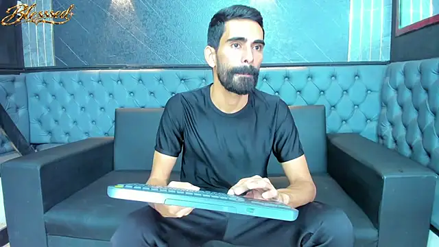 Andres_Bless Adlı Modelin Canlı XXX Sohbeti