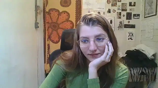 Chat XXX en directo de SweetyBabyDemon