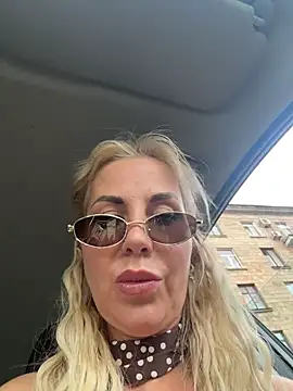 LisaMurr's Live XXX Chat