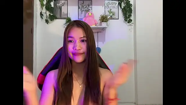 Chat +18 de elonarae ao vivo