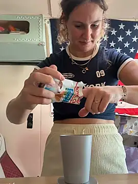 LillyFlowerson Live XXX-Chat