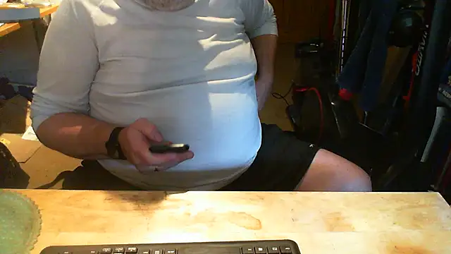 Owned_drone live XXX chat