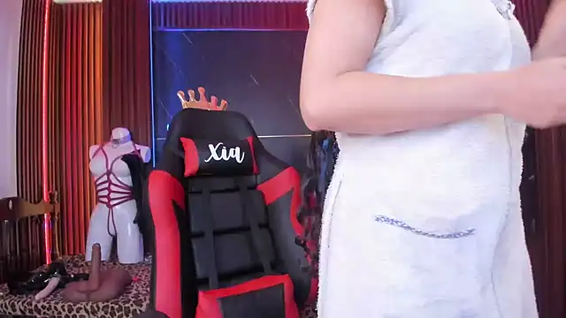 Chat +18 de XiaQueen ao vivo