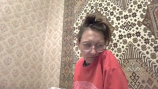 FayInessaKiss' Live XXX Chat
