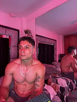 MR_MUSCLE's Live XXX Chat