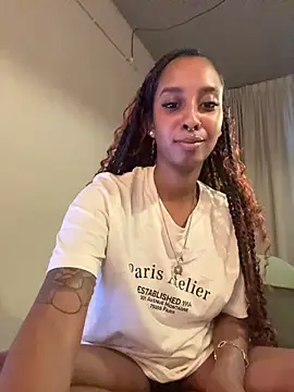 Your_Paris' Live XXX Chat