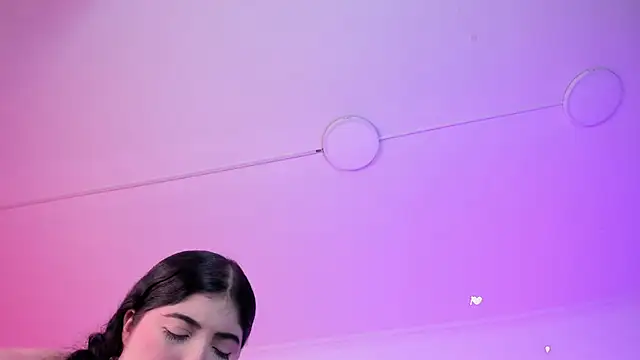 AmberiniHoffman's Live XXX Chat