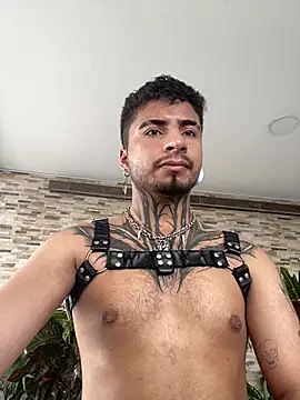 JuanCamiilo_66 live XXX chat