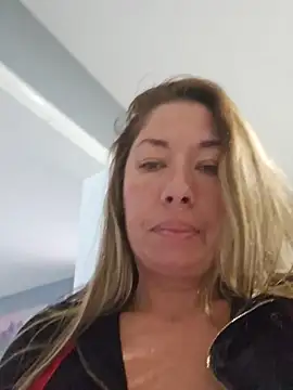Chat XXX en directo de MiraKisss