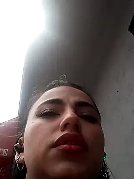 Chatroom XXX en direct de Naomy_Gomez_