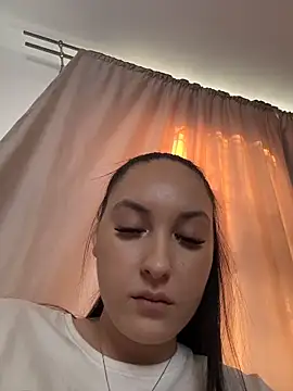 Chat +18 de Lucy_doll22 ao vivo
